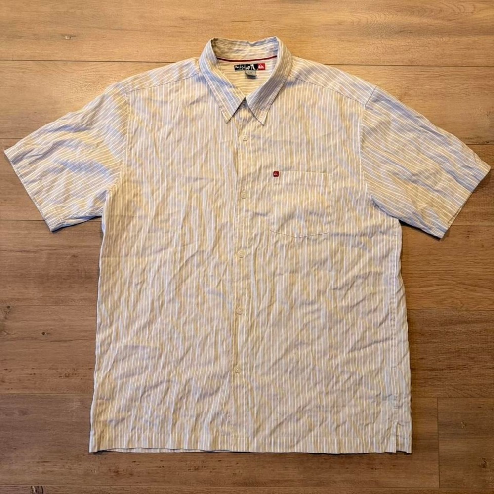 00's Y2K Quiksilver striped short sleeve button up shirt white and cream